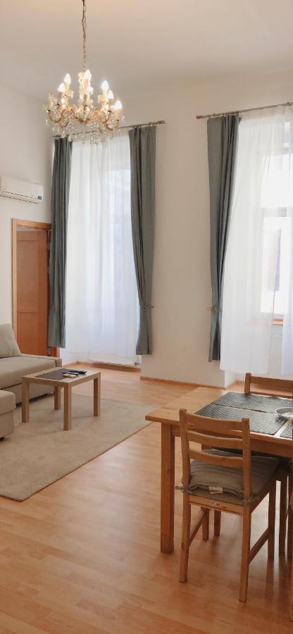 W&B Elegant Apartment Near The Zsinagogak Budapest Extérieur photo